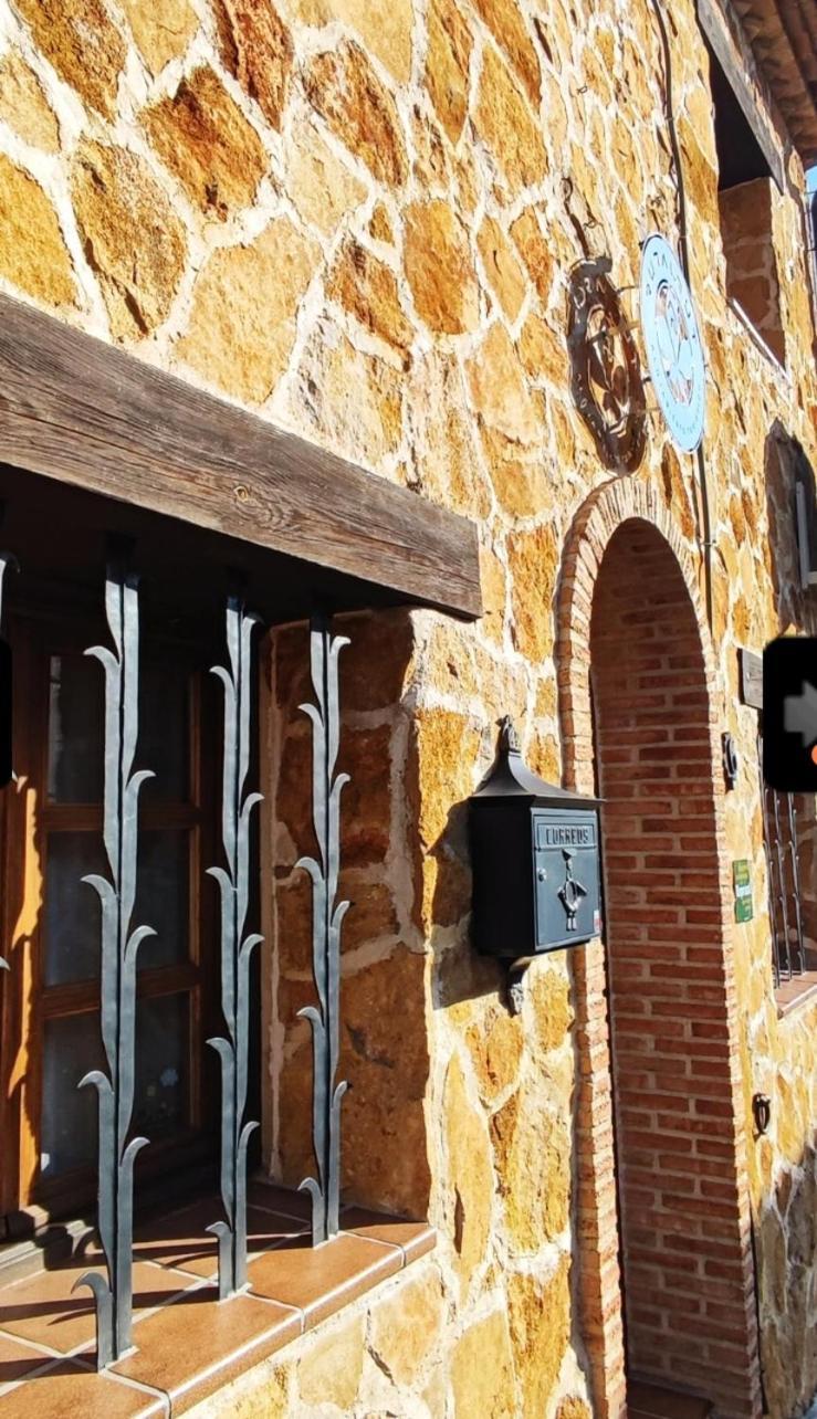 Ruralrut-El Tiemblo Wifi, Cabina De Hidromasaje, Aire Acondicionado Y A Pocos Metros De Zonas De Bano Naturales 외부 사진